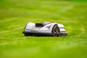 Roboty koszące Sunseeker Elite Seria X Generacja I