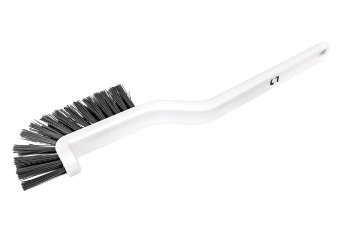 Robot koszący Sunseeker Elite X7 RTK Gen. 2 podczas pracy w ogrodzie bez przewodów