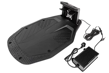 Robot koszący Sunseeker Elite X7 RTK Gen. 2 podczas pracy w ogrodzie bez przewodów